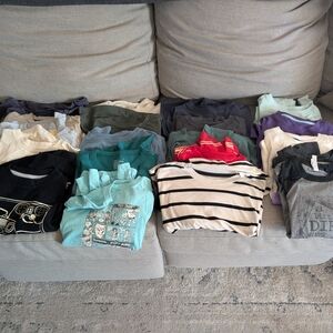21 Assorted T-Shirt Collection
